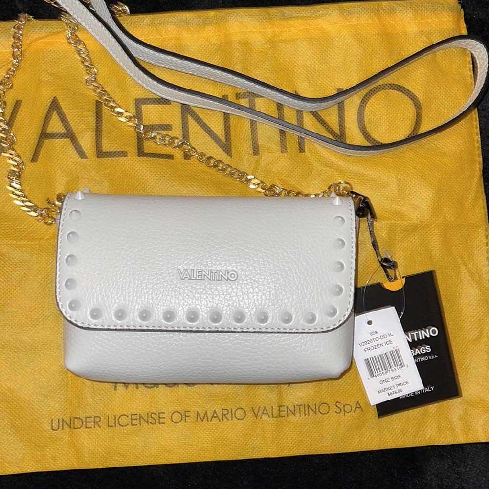 Valentino lilou small crossbody